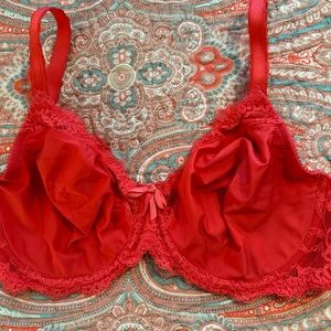 Wacoal like new Red Wacoal bra